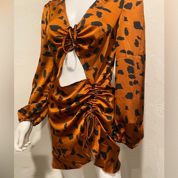 Dresses & Skirts - Bedrock long sleeve dress size M